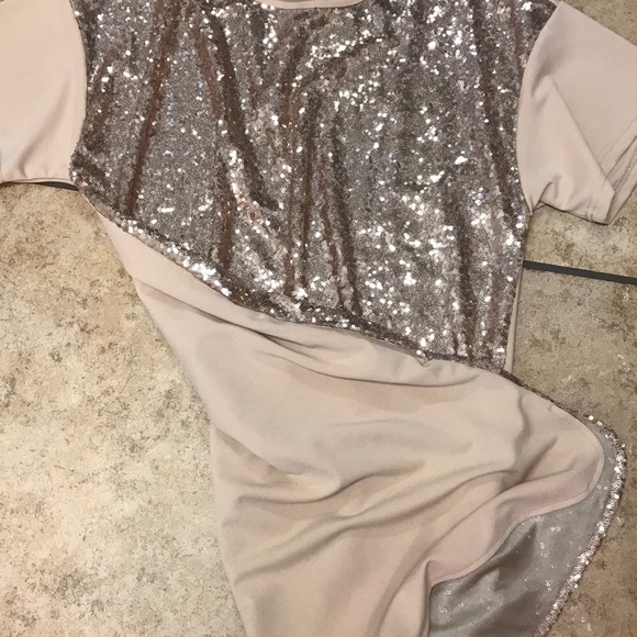 Tunic - Picture 4 of 4